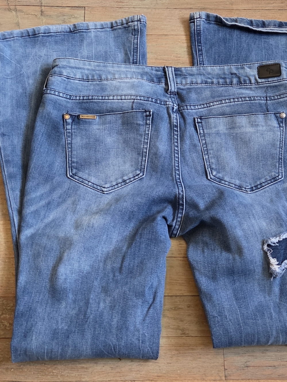 Celebrity Pink Jeans in Light Blue Wash